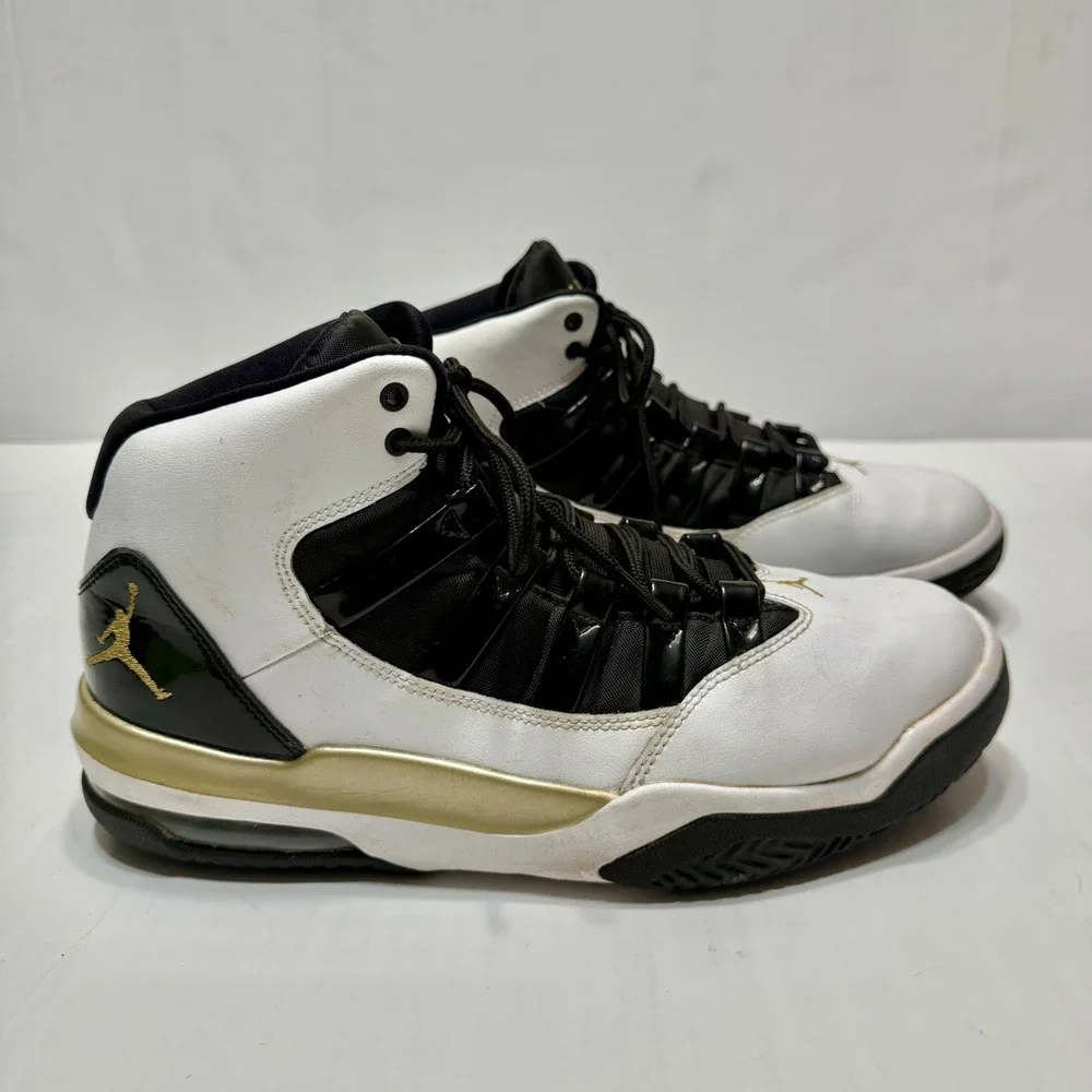 Jordan Max Aura 2 White Black Gold Basketball Shoes CK6636-102 Mens 9.5